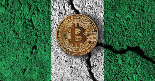 Nigeria's Central Bank Freezes Bank Accounts Linked to Suspected Illegal Crypto Traders
