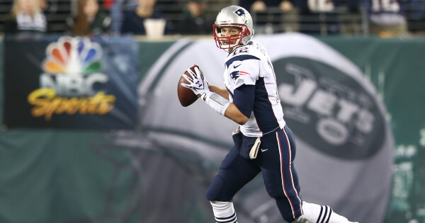 Tom Brady, FTX Throw Bitcoin to Fan Who Returned 600th Touchdown