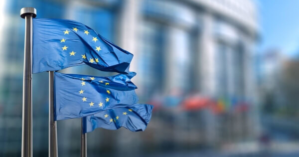 EU Plans to Bar Interest Payments on Deposits in Stablecoins
