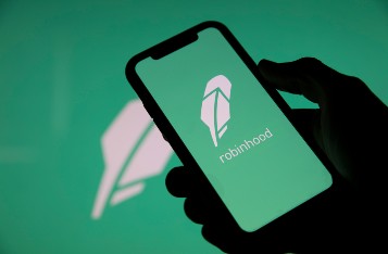Robinhood Seeks Sanctions Investigators ahead of Self-Custody Crypto Wallet Launch