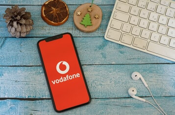 Vodafone to Auction the World's First "Merry Christmas" SMS Message as NFT