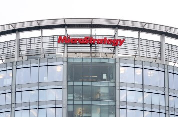 MicroStrategy Plans to Increase BTC Holding by Selling Class A Shares Worth $500m