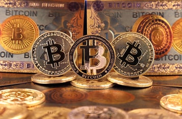 Bitcoin Retreats to Around $30k: Decoding the Technical Indicators and Regulatory Factors
