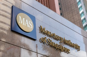 Singapore Regulator Considers Strengthening Safeguards on Crypto Access to Retail Trading